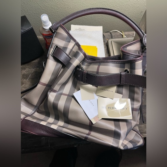 100% Authentic Burberry Walden Hobo Bag - Picture 1 of 10